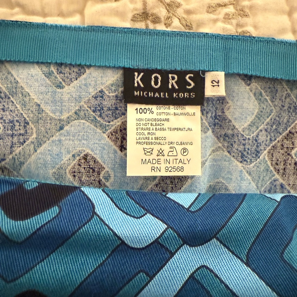 Michael Kors Blue Patterned Mini Skirt - Picture 2 of 3